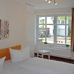 Haus Caspar David In Strandnaehe - 1 * Binz